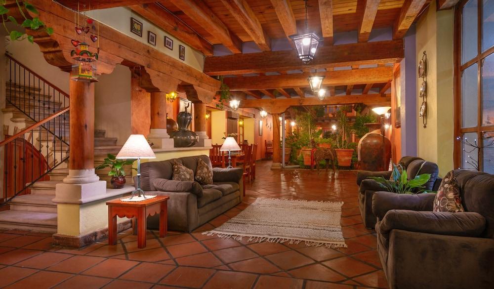 Hotel Pueblo Magico Пацкуаро Екстер'єр фото