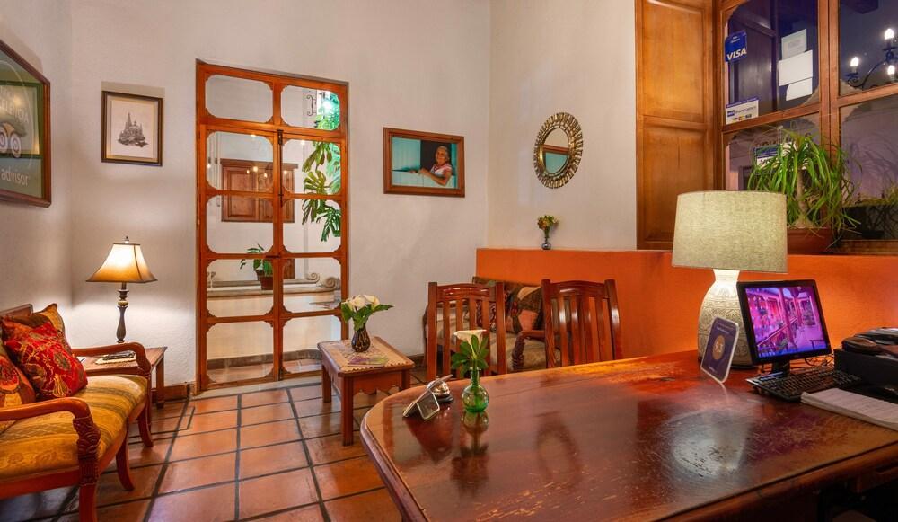 Hotel Pueblo Magico Пацкуаро Екстер'єр фото