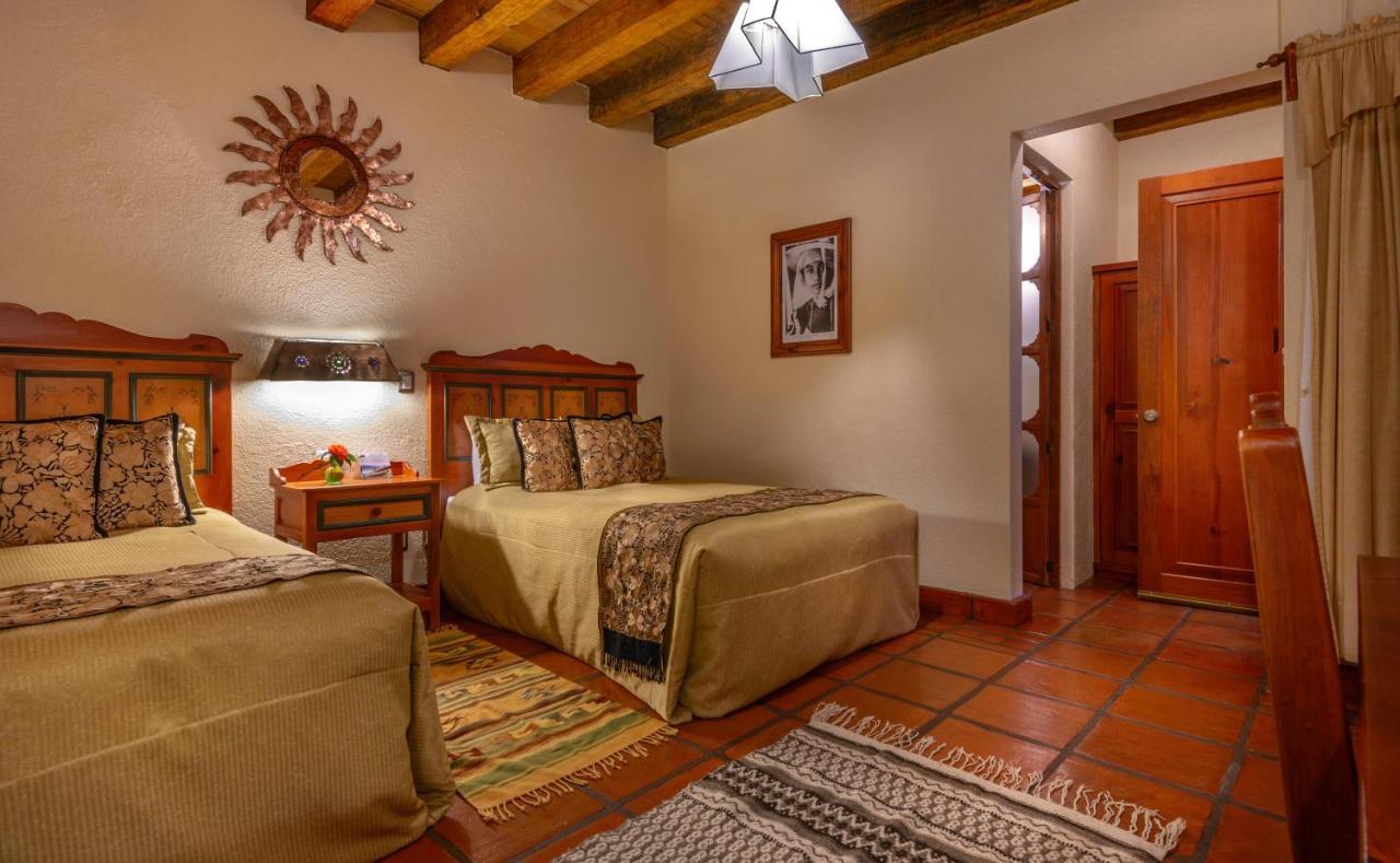 Hotel Pueblo Magico Пацкуаро Екстер'єр фото