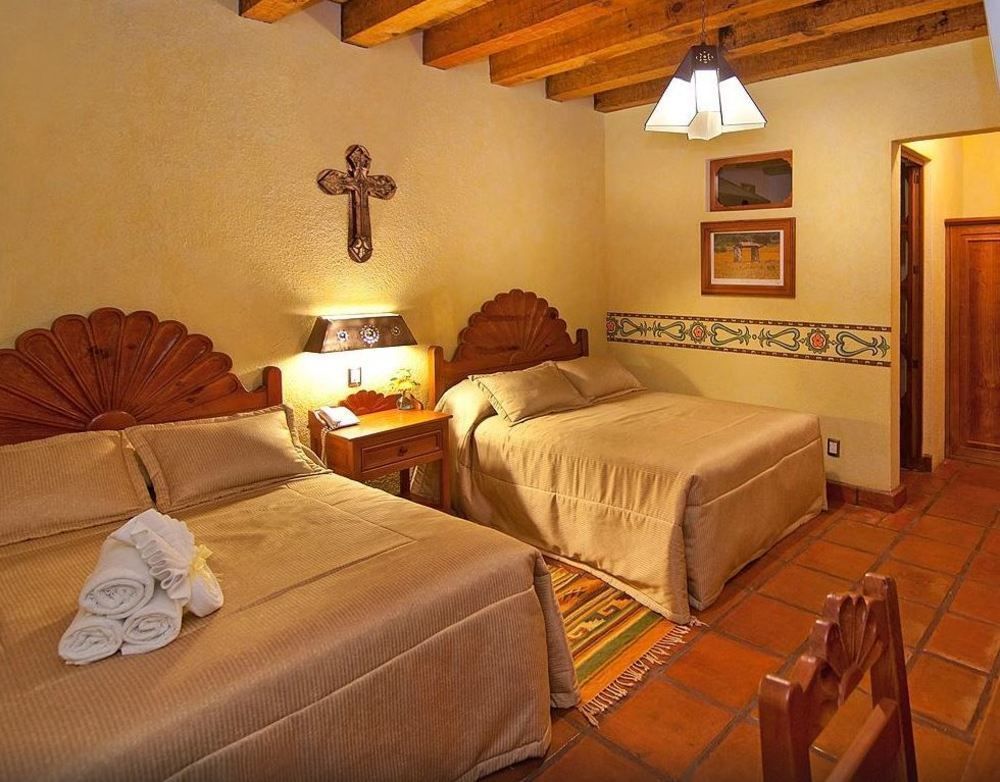 Hotel Pueblo Magico Пацкуаро Екстер'єр фото