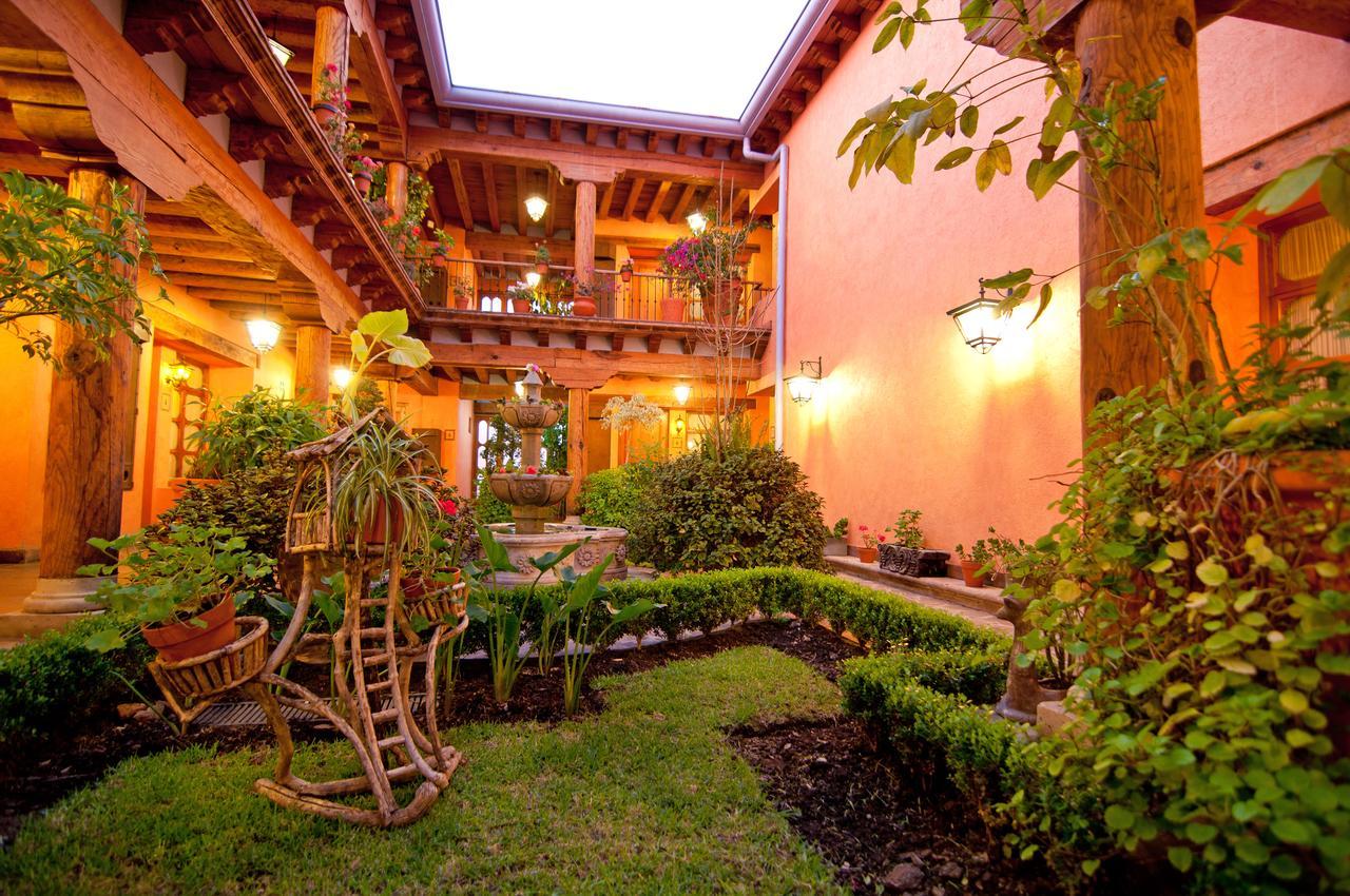 Hotel Pueblo Magico Пацкуаро Екстер'єр фото