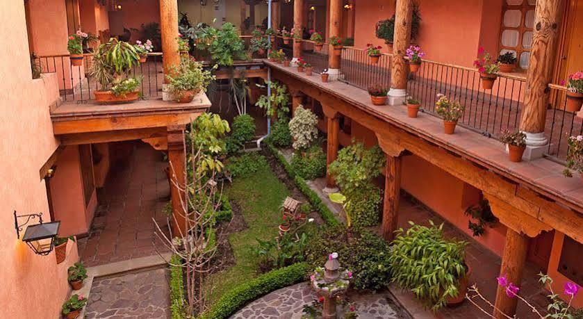 Hotel Pueblo Magico Пацкуаро Екстер'єр фото